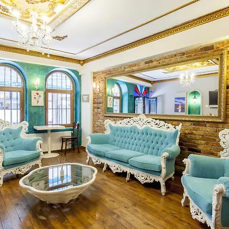 Hotel Dora