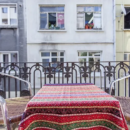 Dora Istambul