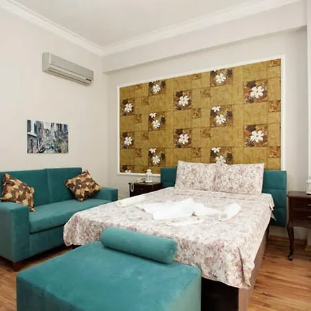 Hotel Dora 3*