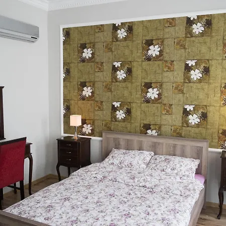 Hotel Dora 3*